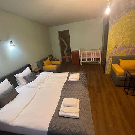Boutique Kosher Hotel Tourfa 第比利斯 外观 照片